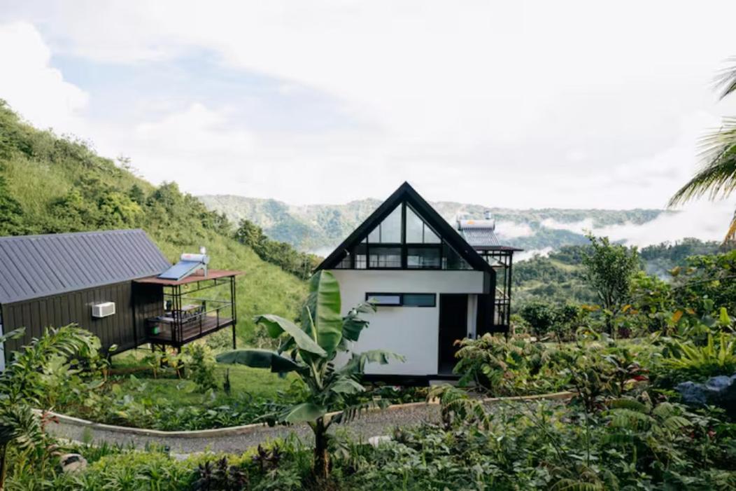 Grey Rock Mountain Cabin W/ Jacuzzi Balamban Εξωτερικό φωτογραφία